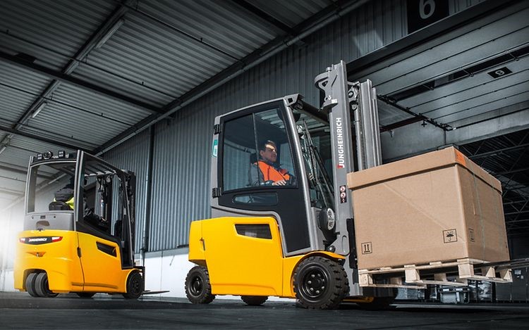 Unlocking Brampton's Forklift Certification & Training Prices: